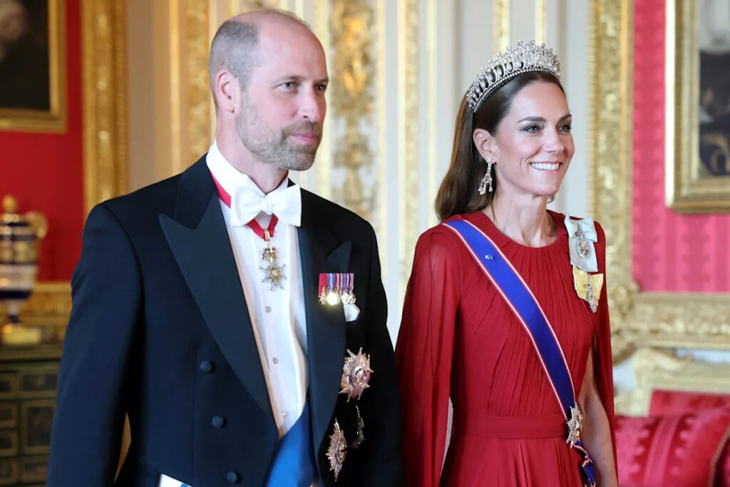 Kate Middleton dons tiara for state banquet at Windsor Castle Yahoo entertainment home