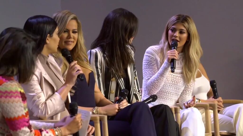 Kylie and Kendall Jenner Argue Over Makeup in Front of Kim Kardashian! 🔥