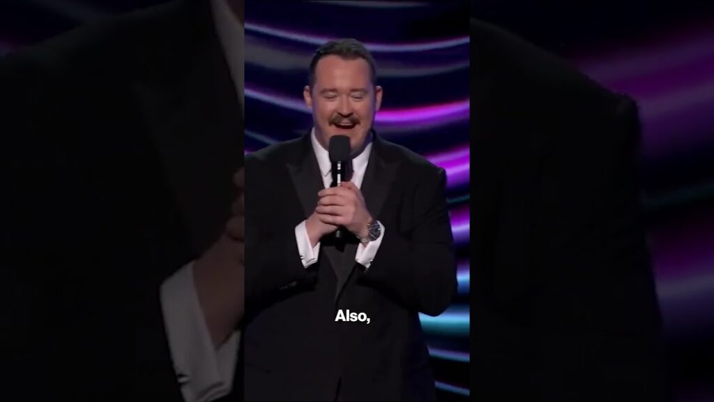 Shane Gillis roasts Bill Belichick, Jordon Hudson's 48-year age gap at ESPYs #shorts