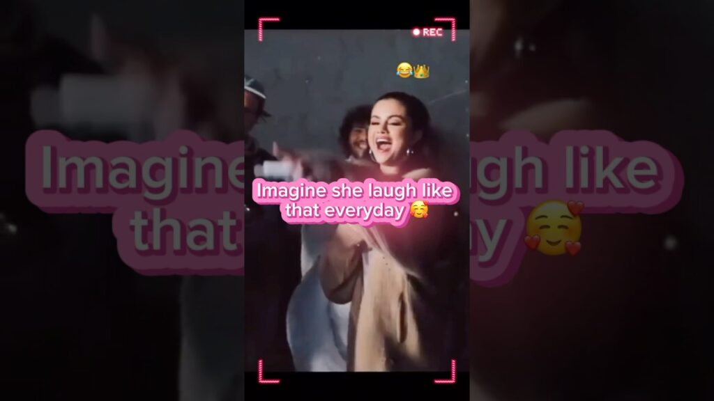 Imagine she laugh like that everyday 🥰#selenagomez #bennyblanco #happiness