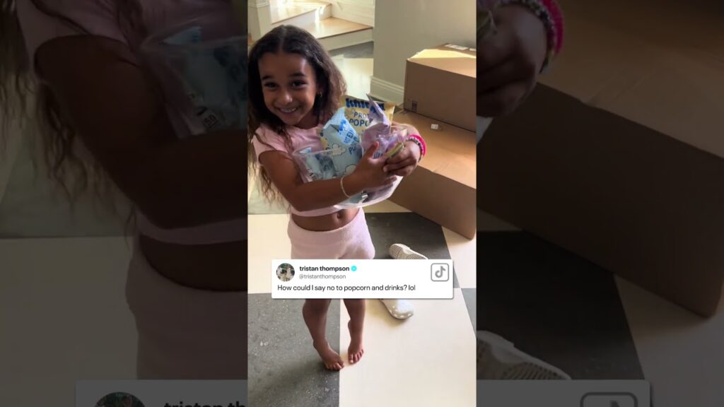 Dream Kardashian and True Thompson Sell Snacks Dream Kardashian and True Thompson Sell Snacks