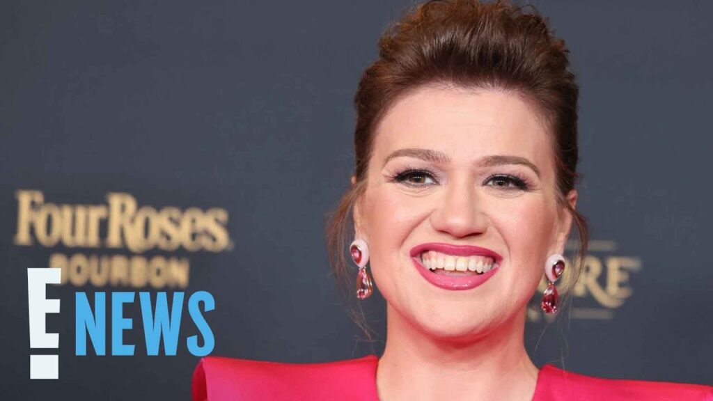 Kelly Clarkson Debuts Chopped Bob Hair Transformation | E! News
