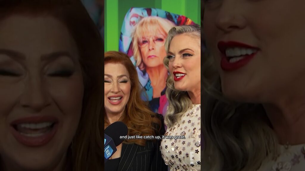 Elaine Hendrix Talks About Reuniting with Lindsay Lohan Elaine Hendrix Talks About Reuniting with Lindsay Lohan