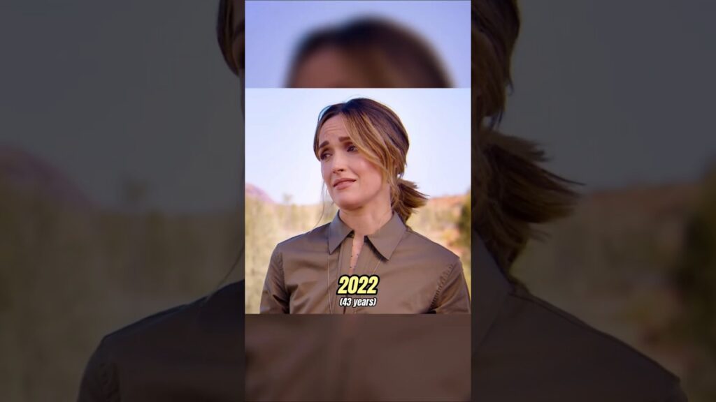 This’s Rose Byrne… This's Rose Byrne...