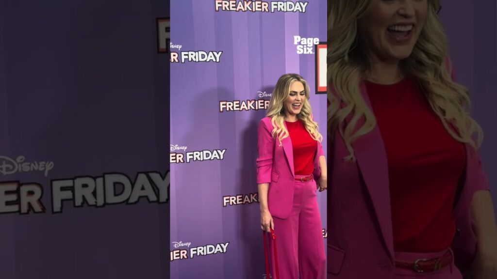 💅 Elaine Hendrix at the NYC premiere of Freakier Friday ✨ #shorts 💅 Elaine Hendrix at the NYC premiere of Freakier Friday ✨ #shorts