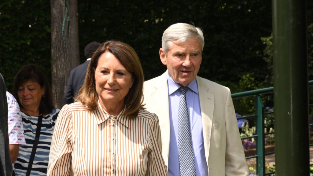 Kate Middleton’s parents Michael and Carole Middleton showcase their SW19 glamour as they settle in for a day of tennis at Wimbledon Kate Middleton’s parents Michael and Carole Middleton showcase their SW19 glamour as they settle in for a day of tennis at Wimbledon