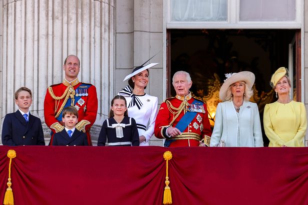 Royal family on Buckingham Palace balcony