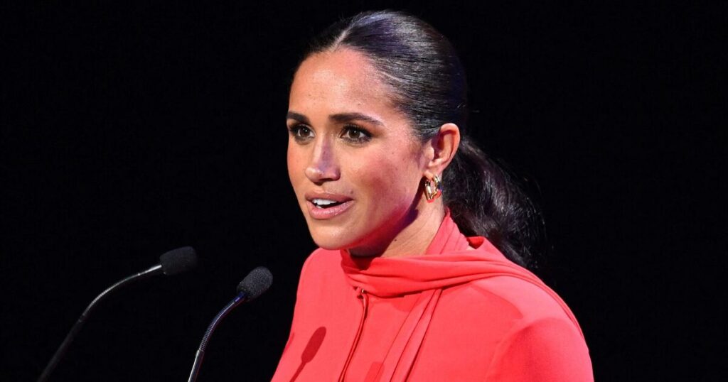 Meghan Markle urged to join royal peace talks – Celebrity News – Entertainment Meghan Markle urged to join royal peace talks - Celebrity News - Entertainment