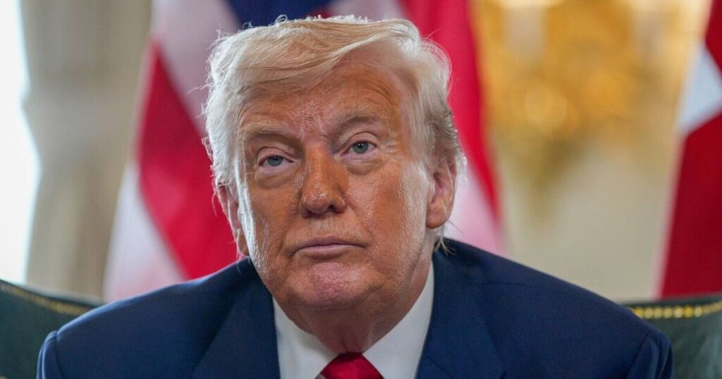 Donald Trump takes swipe at Harry and Meghan in royal family comments – Celebrity News – Entertainment Donald Trump takes swipe at Harry and Meghan in royal family comments - Celebrity News - Entertainment