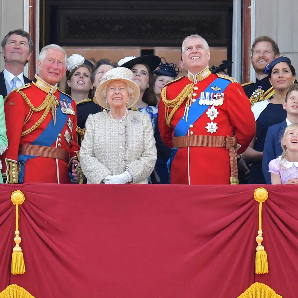 The Royal Family stand on the Buckingham Palace balcony. 