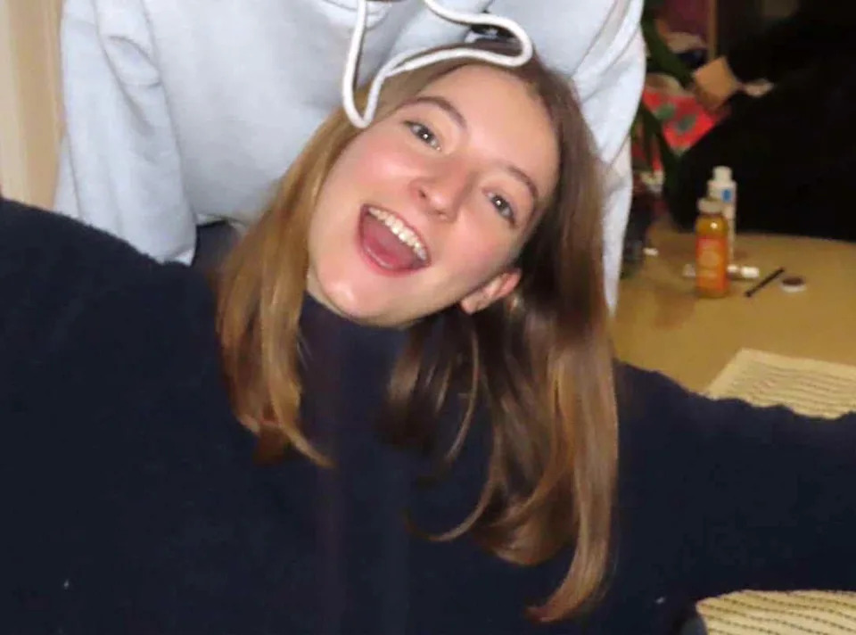 Rosie Roche, Facebook