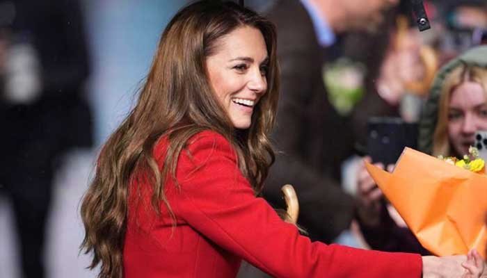 Kate Middleton found in garden made for healing in solo appearance