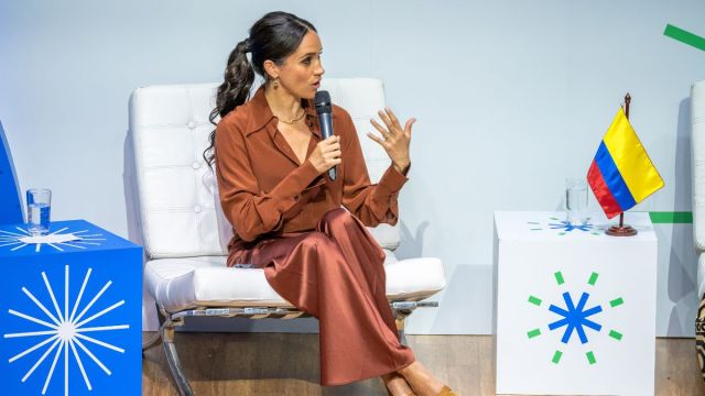 Meghan Markle Was ‘Careless’ for Launching as Ever Wine on a Big Day, Says ‘Expert’ Yahoo entertainment home