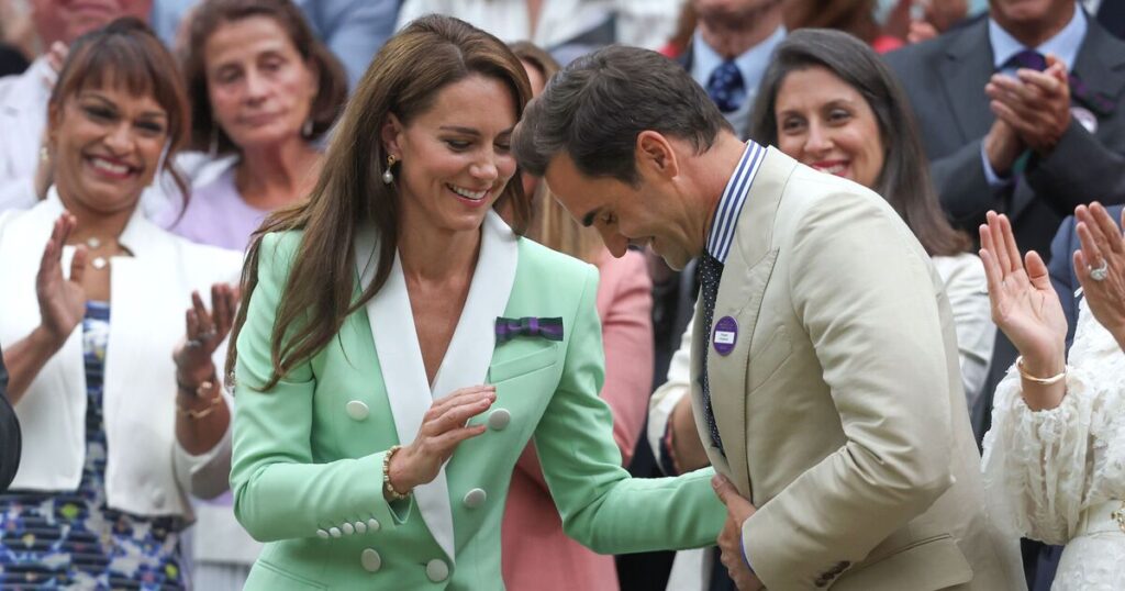 Princess Kate broke Royal protocol and told Roger Federer ‘sit down’ | Tennis | Sport Princess Kate broke Royal protocol and told Roger Federer 'sit down' | Tennis | Sport