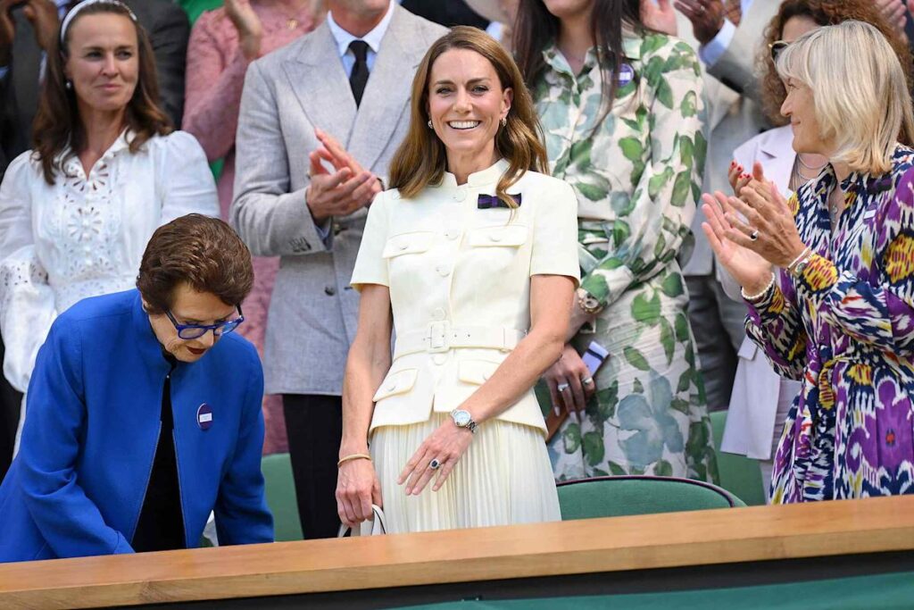 Kate Middleton Caught Off Guard by Emotional Standing Ovation at Wimbledon — Watch Her Heartfelt Reaction Kate Middleton Caught Off Guard by Emotional Standing Ovation at Wimbledon — Watch Her Heartfelt Reaction