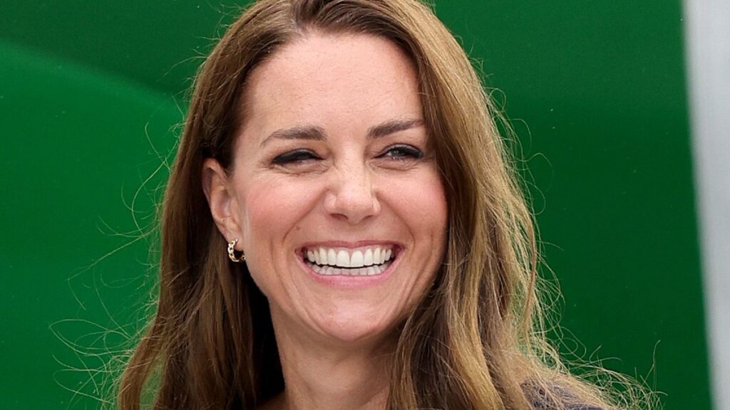 Kate Middleton and Cat Deeley both love these £25 earrings – and now I need them too Kate Middleton and Cat Deeley both love these £25 earrings - and now I need them too