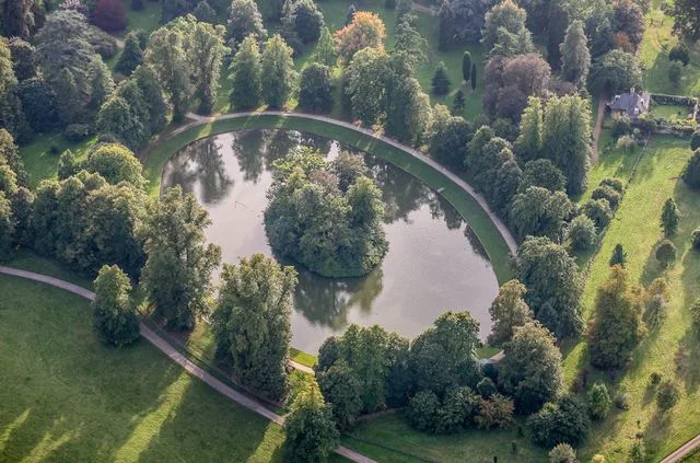 David Goddard/Getty Princess Diana's burial site at Althorp