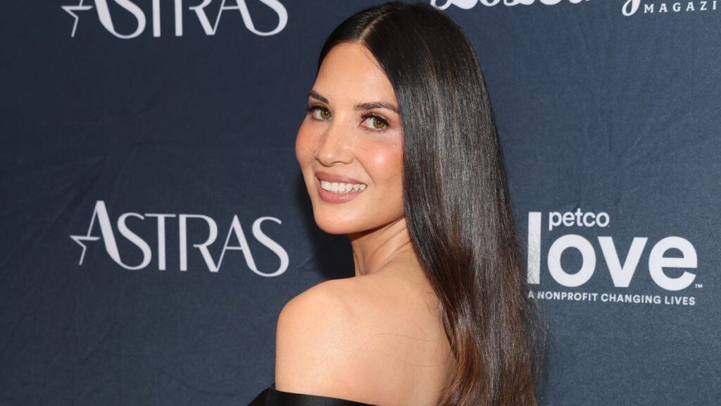 Olivia Munn shuts down rumors of role in Aaron Rodgers' family rift