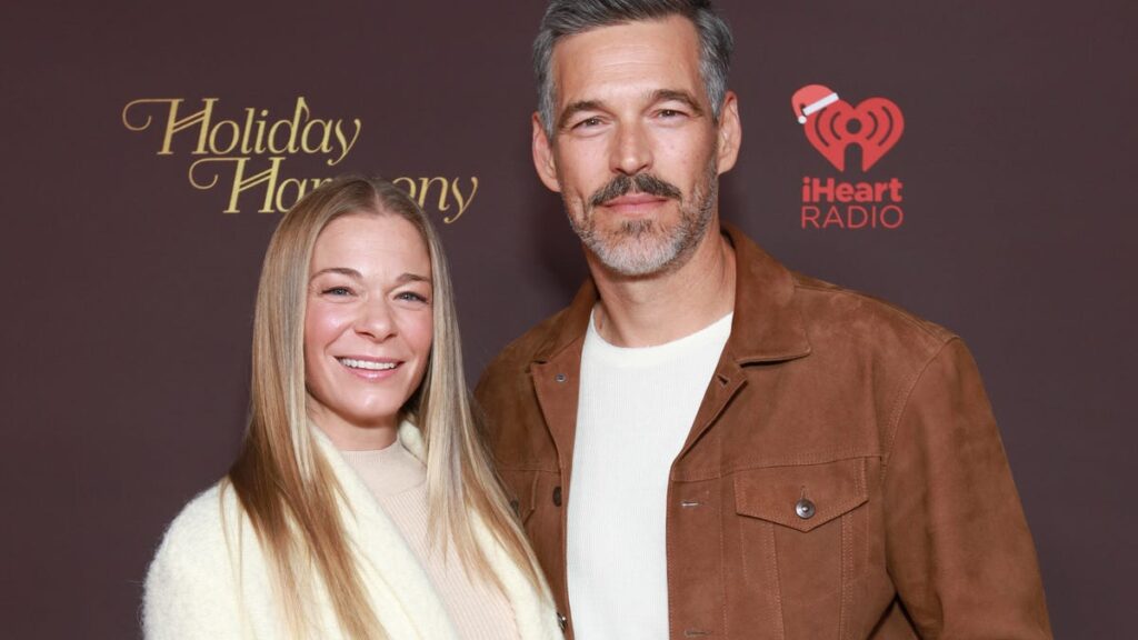 LeAnn Rimes addresses Eddie Cibrian affair