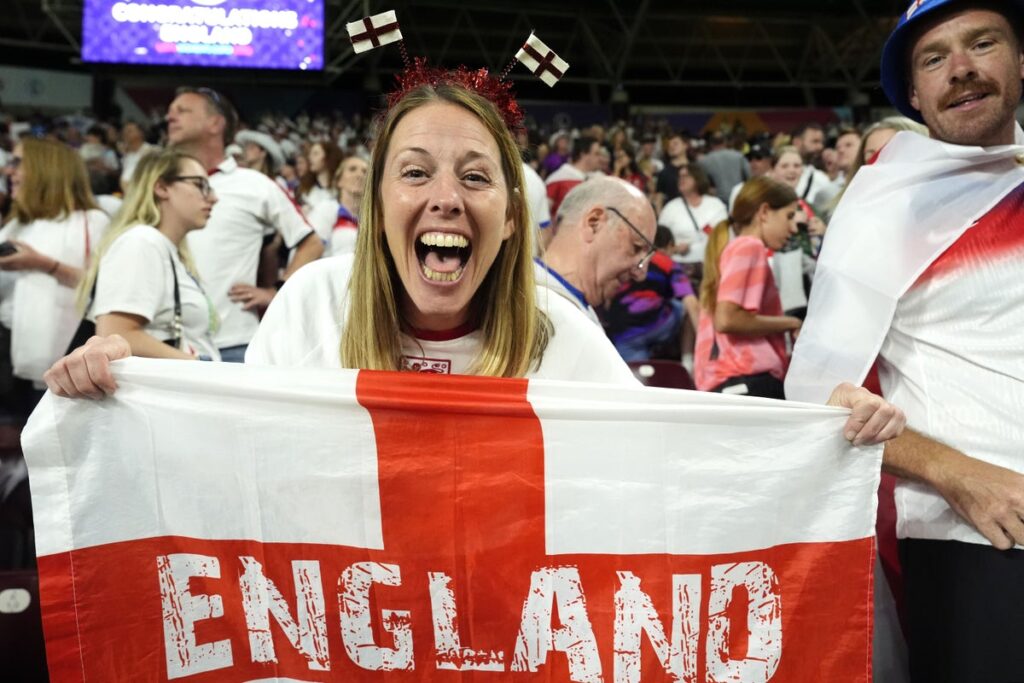 William tells Lionesses the nation is proud of them in Euros good luck message