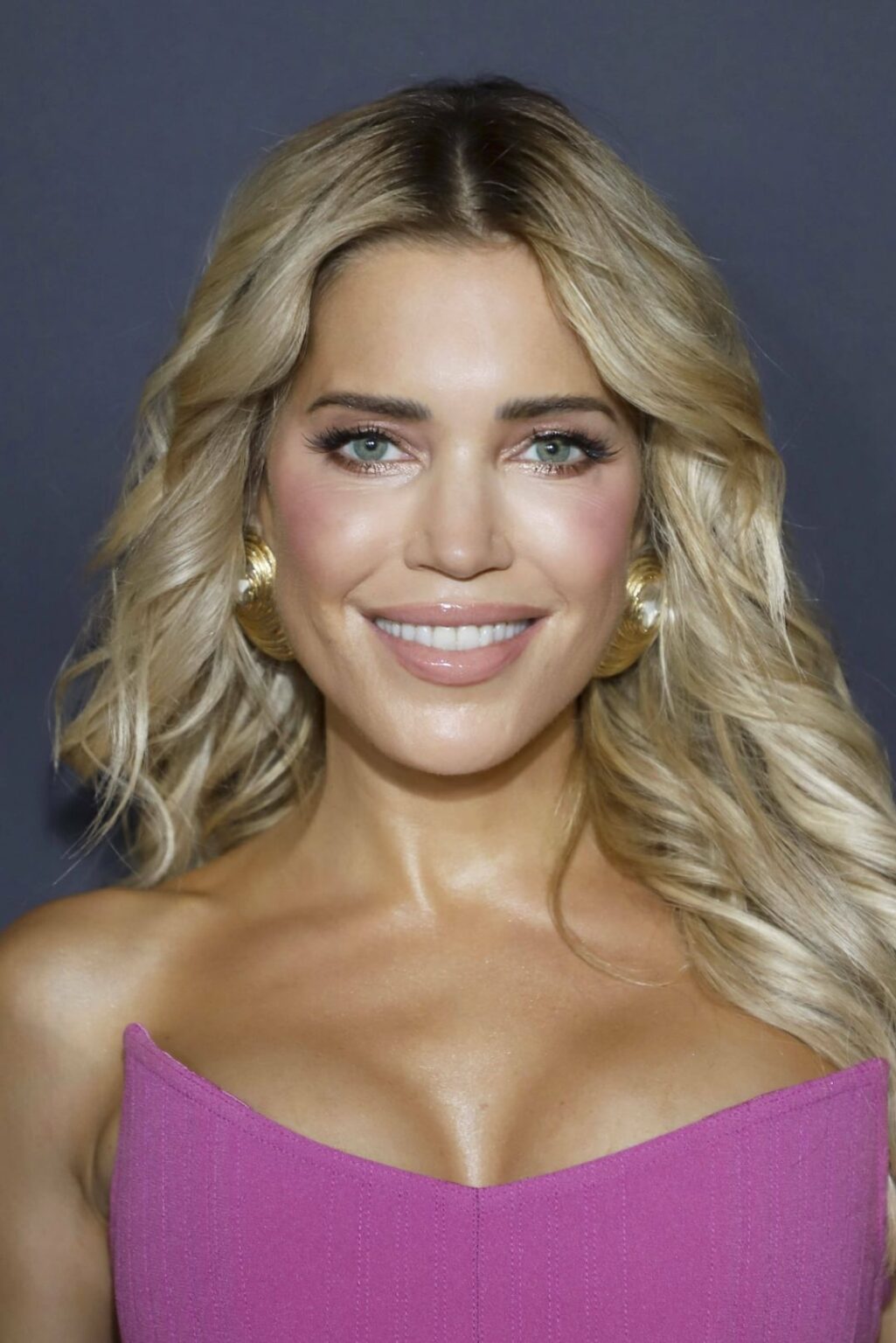 Sylvie Meis Charms Hamburg in Fuchsia for Harry Potter Gala 13/July/2025