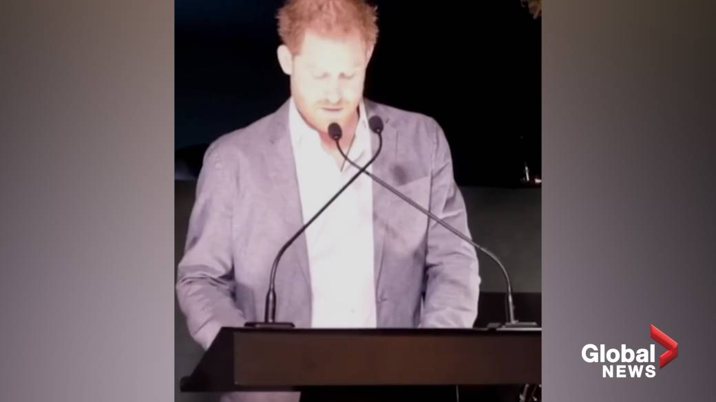 Click to play video: 'Prince Harry breaks silence on decision by him and Meghan step back from Royal roles'