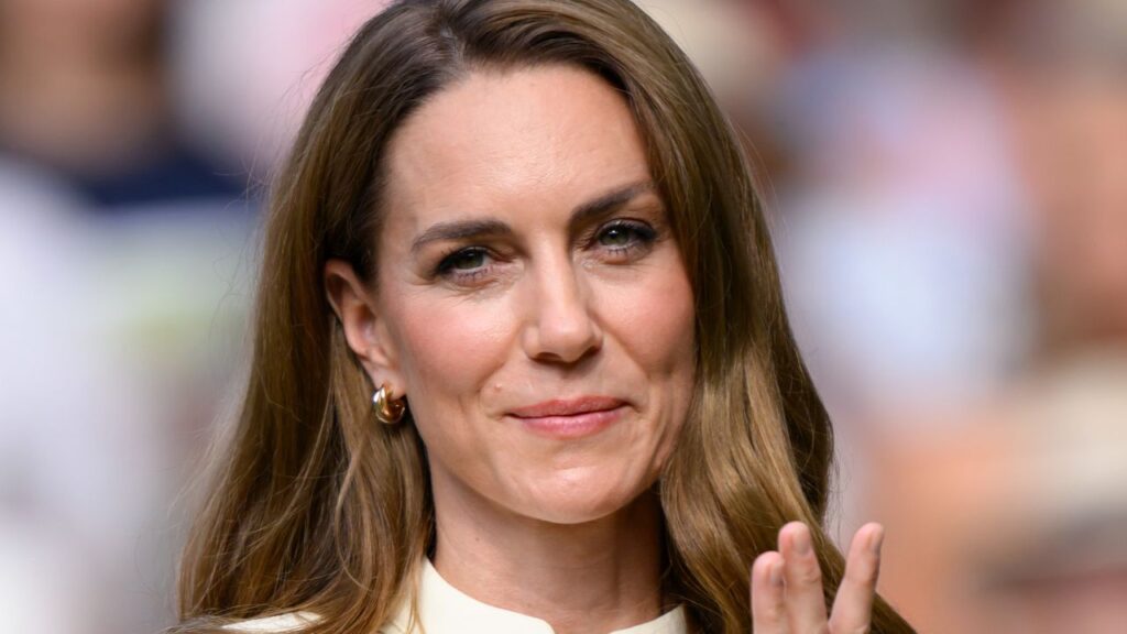 The Deeper Meaning Behind Kate Middleton’s Dazzling New Ring Stack The Deeper Meaning Behind Kate Middleton’s Dazzling New Ring Stack