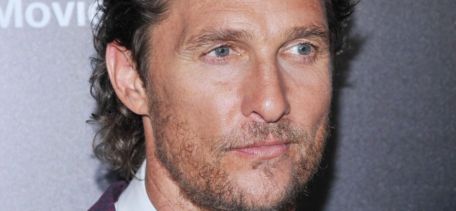 Matthew McConaughey’s Wimbledon Gesture To Wales Royalty Goes Viral Matthew McConaughey's Wimbledon Gesture To Wales Royalty Goes Viral