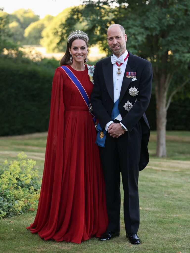 William and Kate, in Givenchy, at French State Banquet