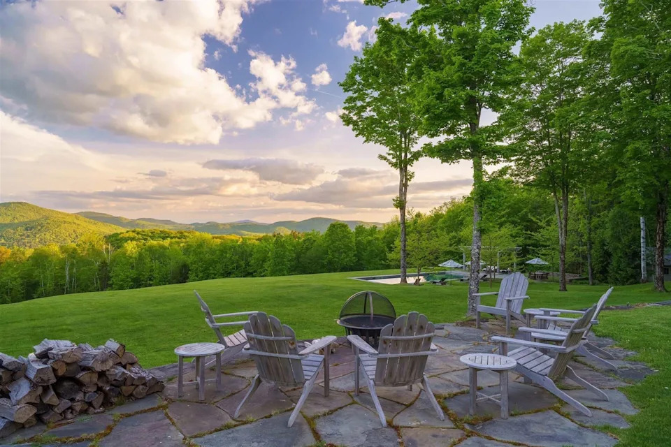 The serene escape belonging to de Armas.<p class="credit">(Realtor.com)</p>