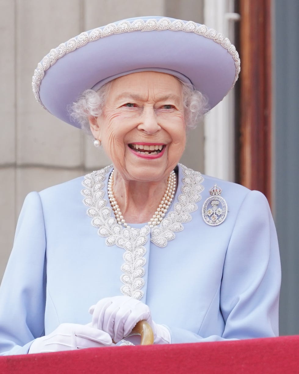 princess charlotte looks just like princess diana in new birthday picture