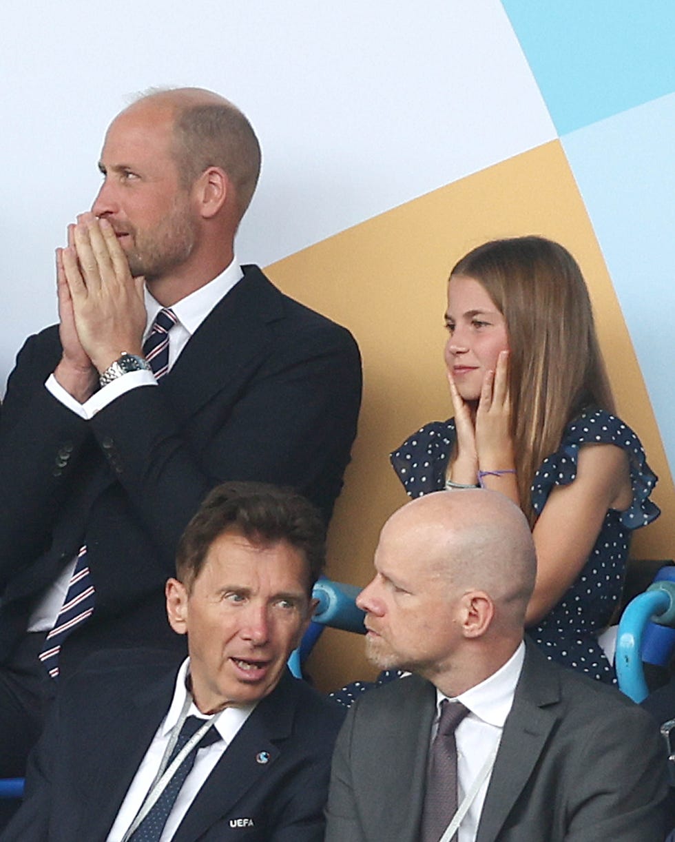 basel, switzerland july 27: hrh prince william, prince of wales and princess charlotte of wales look disappointed and dejected after spain go 1 0 ahead against england during the uefa womens euro 2025 final match between england and spain at st. jakob park on july 27, 2025 in basel, switzerland. (photo by crystal pix/mb media/getty images)