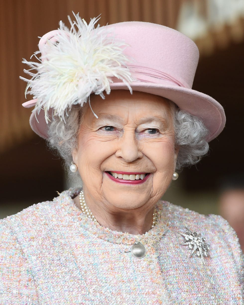 princess charlotte looks just like princess diana in new birthday picture
