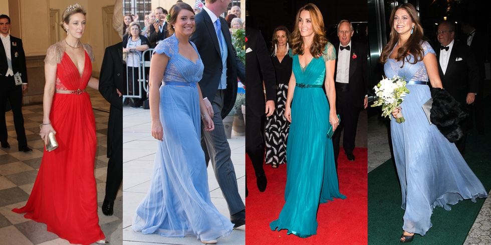 Dress, Red carpet, Gown, Clothing, Cobalt blue, Carpet, Shoulder, Event, Formal wear, Flooring, 