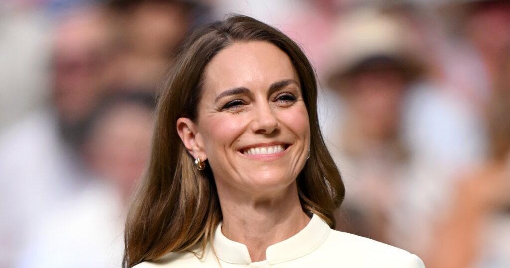 Kate Middleton’s Private Secretary Lt. Col Tom White Turns Heads Kate Middleton's Private Secretary Lt. Col Tom White Turns Heads