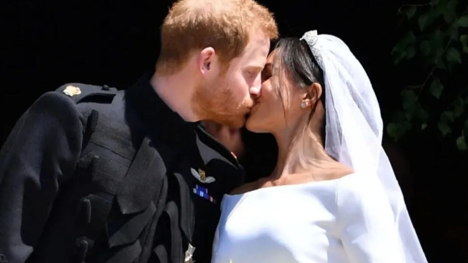 Queen doubted Meghan long before Megxit & palace feared she ‘engineered’ marriage & was NOT in love, says expert Queen doubted Meghan long before Megxit & palace feared she 'engineered' marriage & was NOT in love, says expert