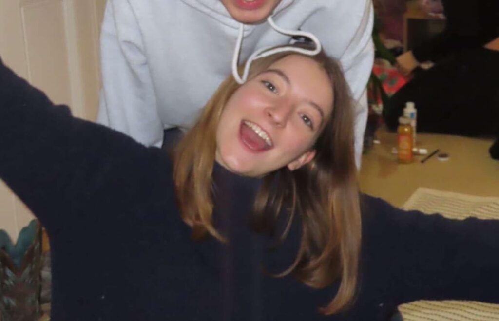 Who was Rosie Roche: the dog-loving Durham student and cousin of Prince William and Harry, who has died at 20 Who was Rosie Roche: the dog-loving Durham student and cousin of Prince William and Harry, who has died at 20