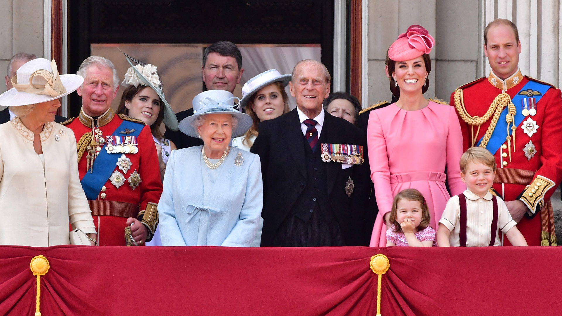 Royals on the balcony of Buckingham Palace