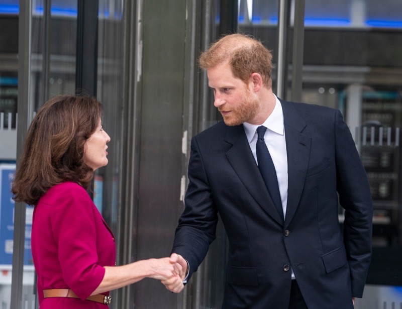 Prince Harry Tried To Heal Rift With Prince William and Princess Kate