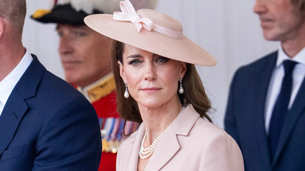 Kate Just Subtly Confirmed the Status of Her Cancer After Rumors She’s ‘Struggling Behind Closed Doors’ Yahoo entertainment home
