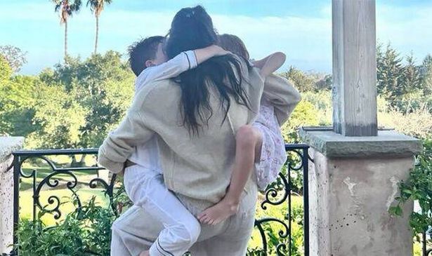 Every once in a while the kids will pop up on Instagram, but Harry and Meghan go out of their way to hide their faces 