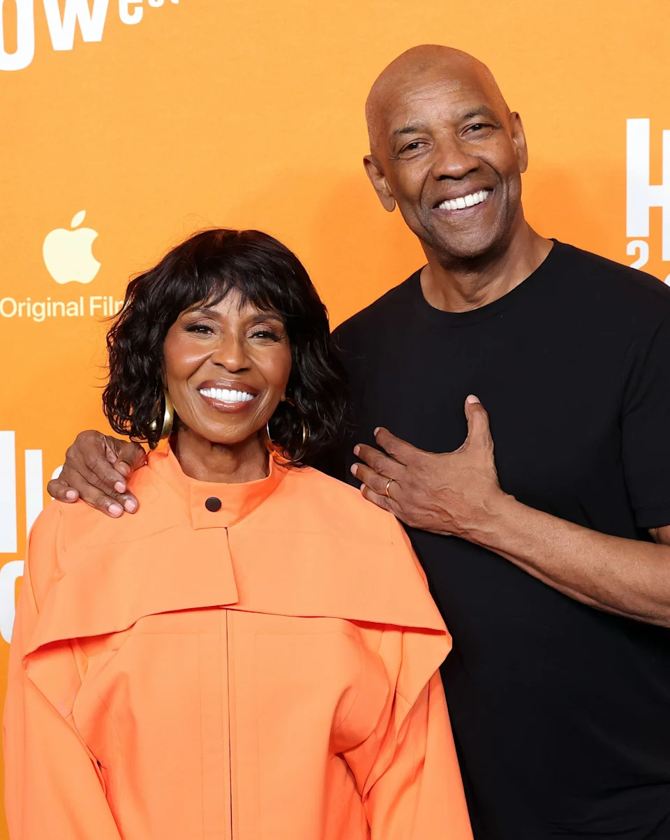 Pauletta Washington and Denzel Washington at an event