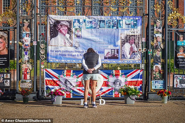 Visitors and royal fans flocked to the gates of Kensington Palace the former residence