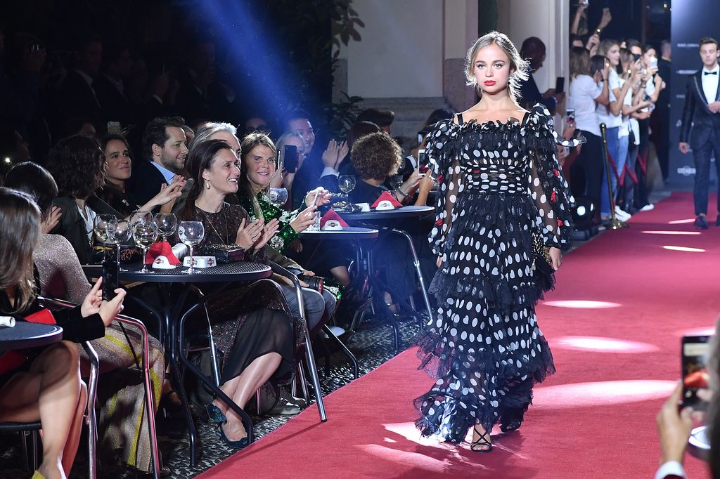 MILAN, ITALY - SEPTEMBER 23:  Lady Amelia Windsor walks the runway at the Dolce & Gabbana secret show during Milan Fashion Week Spring/Summer 2018 at Bar Martini on September 23, 2017 in Milan, Italy.  (Photo by Jacopo Raule/Getty Images)