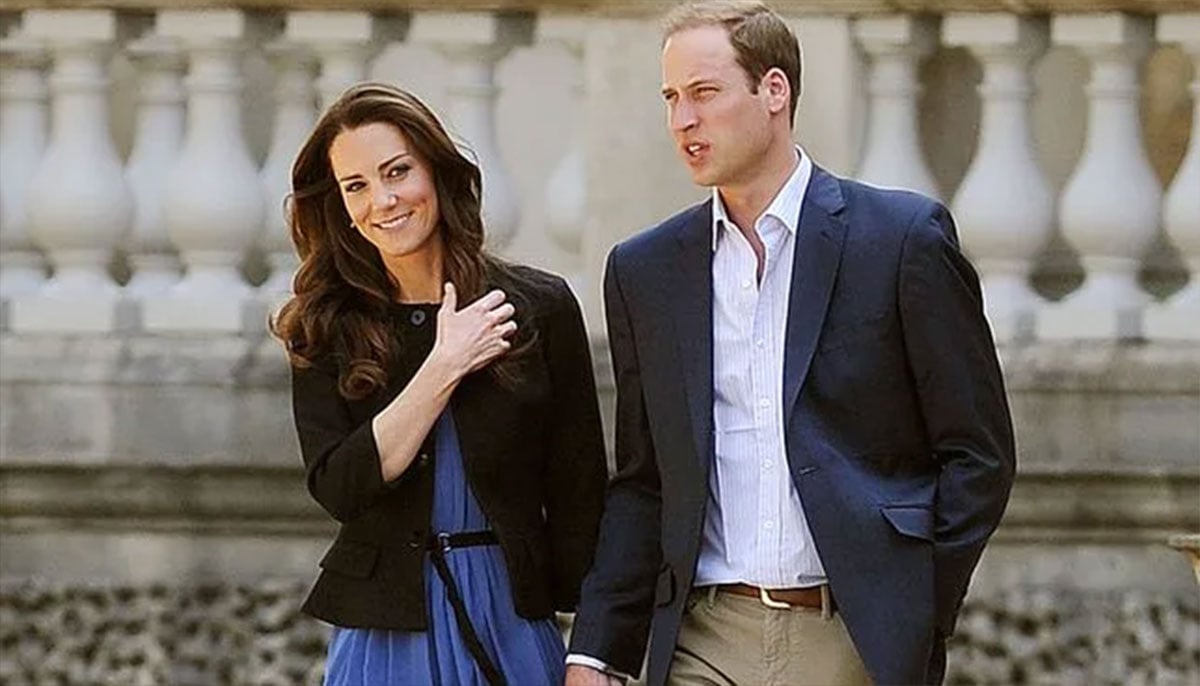 Kate’s cobalt blue departure dress wins praise
