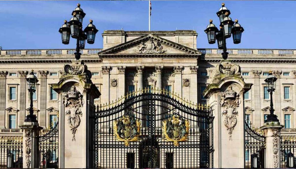 Buckingham Palace releases first statement after Prince Harry's announcement