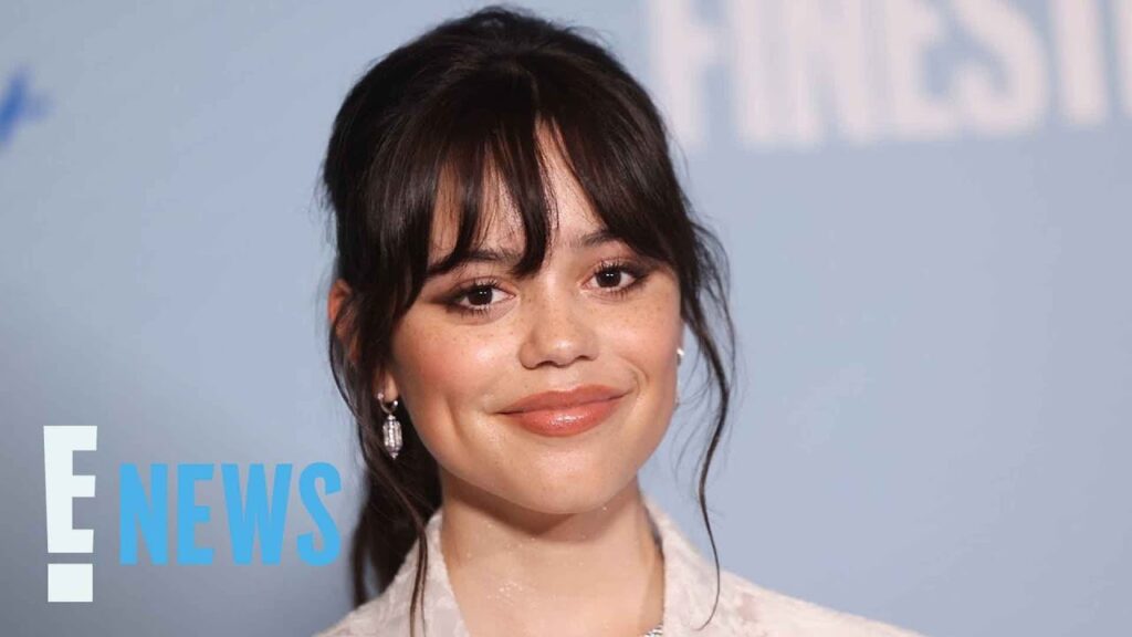 Jenna Ortega Debuts No-Eyebrow Look on Wednesday Red Carpet | E! News