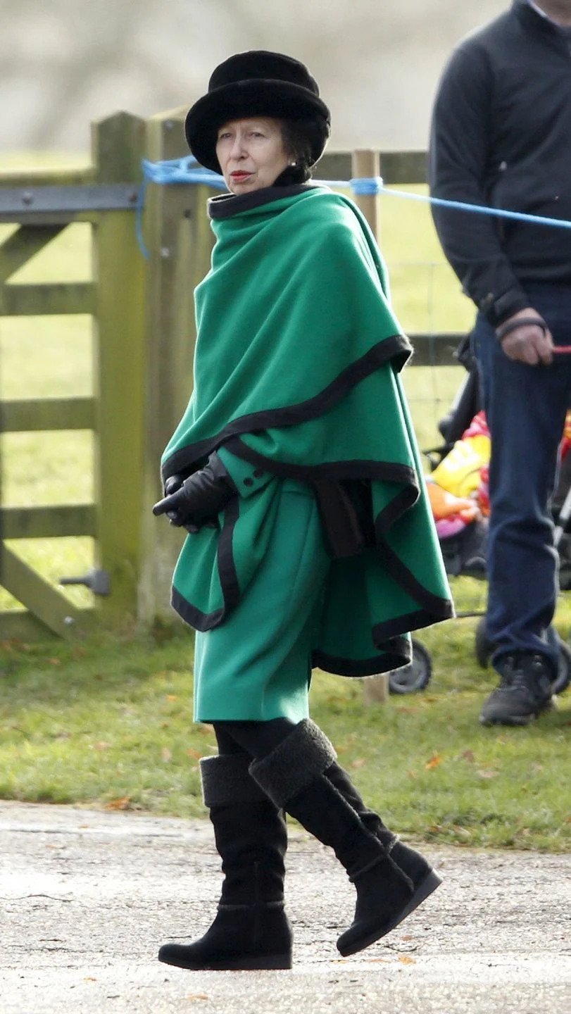 the queen attends sunday service at sandringham