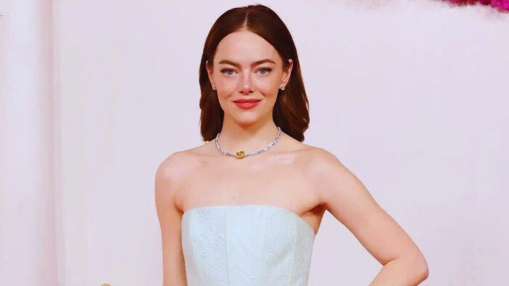 Emma Stone’s Touching Revelation: The Emotional Story Behind Her Bald Look Emma Stone’s Touching Revelation: The Emotional Story Behind Her Bald Look