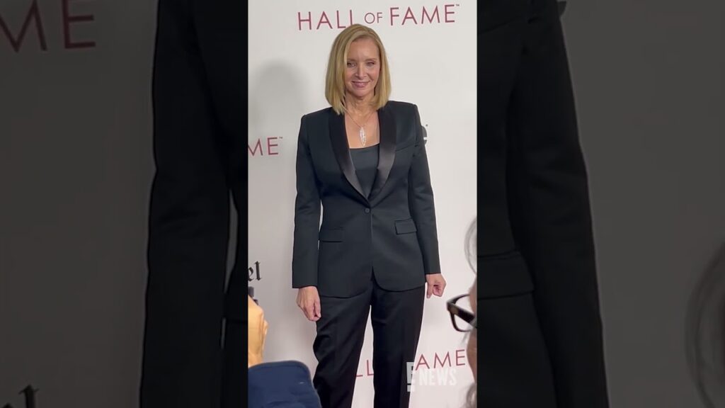Lisa Kudrow at Television Academy's 27th Annual Hall Of Fame Ceremony